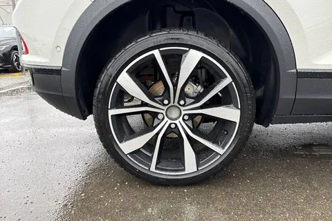 Volkswagen T-Roc 1.0 TSI Style Design Euro 6 (s/s) 5dr Thumbnail #11