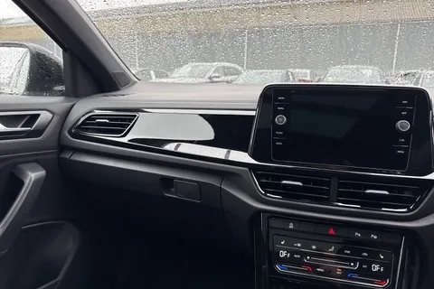 Volkswagen T-Roc 1.0 TSI Style Design Euro 6 (s/s) 5dr Thumbnail #19