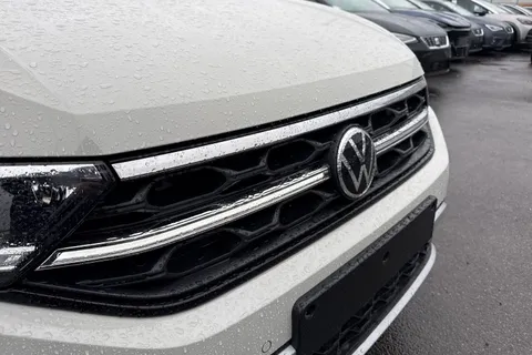 Volkswagen T-Roc 1.0 TSI Style Design Euro 6 (s/s) 5dr Thumbnail #24