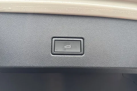 Volkswagen T-Roc 1.0 TSI Style Design Euro 6 (s/s) 5dr Thumbnail #29