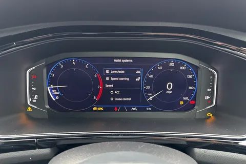 Volkswagen T-Roc 1.0 TSI Style Design Euro 6 (s/s) 5dr Thumbnail #34