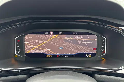 Volkswagen T-Roc 1.0 TSI Style Design Euro 6 (s/s) 5dr Thumbnail #36