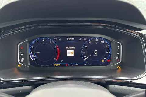 Volkswagen T-Roc 1.0 TSI Style Design Euro 6 (s/s) 5dr Thumbnail #38