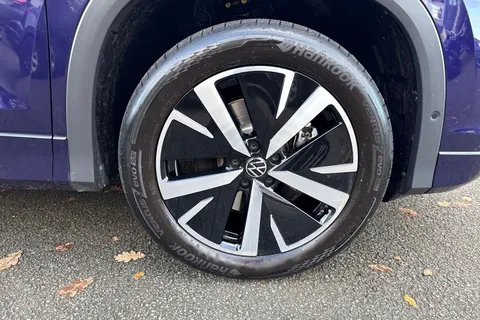 YH75ODT Volkswagen Tayron 1.5 eTSI Elegance 5dr DSG7 [7 Seat] | Rear View Camera | Sat Nav Thumbnail #9