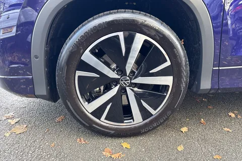 YH75ODT Volkswagen Tayron 1.5 eTSI Elegance 5dr DSG7 [7 Seat] | Rear View Camera | Sat Nav Thumbnail #12