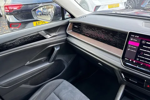 YH75ODT Volkswagen Tayron 1.5 eTSI Elegance 5dr DSG7 [7 Seat] | Rear View Camera | Sat Nav Thumbnail #19