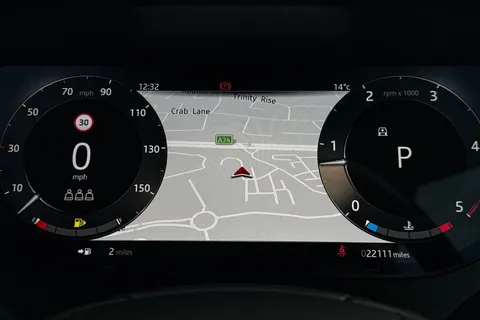 17 of 51 for Land Rover Range Rover 3.0 D300 SE 5dr