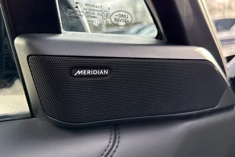 25 of 51 for Land Rover Range Rover 3.0 D300 SE 5dr