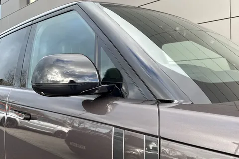 34 of 51 for Land Rover Range Rover 3.0 D300 SE 5dr