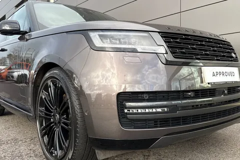 35 of 51 for Land Rover Range Rover 3.0 D300 SE 5dr