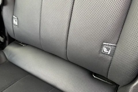 39 of 51 for Land Rover Range Rover 3.0 D300 SE 5dr