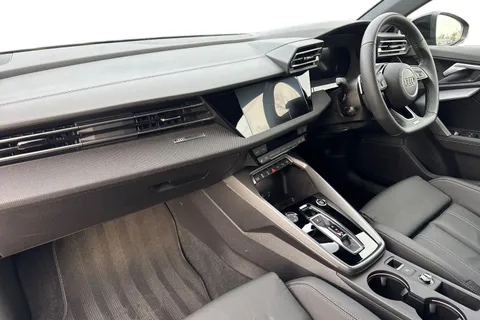 DK25XKZ Audi A3 Black Edition 35 TFSI 150 PS S tronic Thumbnail #15