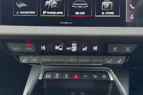 DK25XKZ Audi A3 Black Edition 35 TFSI 150 PS S tronic Thumbnail #22