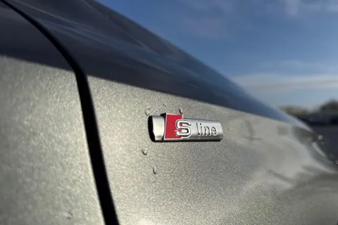 DK25XKZ Audi A3 Black Edition 35 TFSI 150 PS S tronic Thumbnail #31