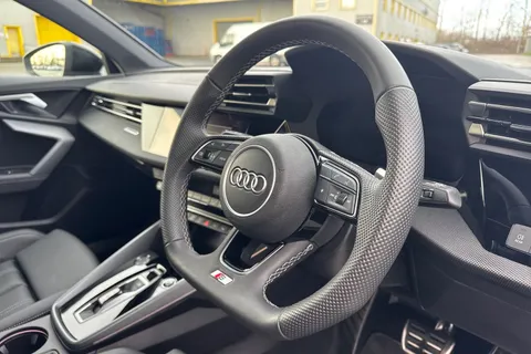 DK25XKZ Audi A3 Black Edition 35 TFSI 150 PS S tronic Thumbnail #44