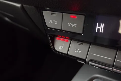 DK25XKZ Audi A3 Black Edition 35 TFSI 150 PS S tronic Thumbnail #46