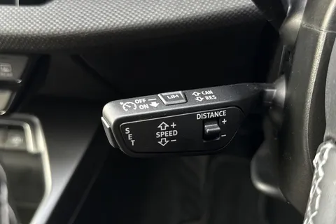 DK25XKZ Audi A3 Black Edition 35 TFSI 150 PS S tronic Thumbnail #55