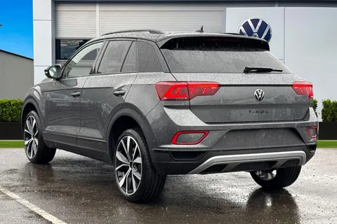 Volkswagen T-Roc 1.5 TSI Style Design Euro 6 (s/s) 5dr Thumbnail #2