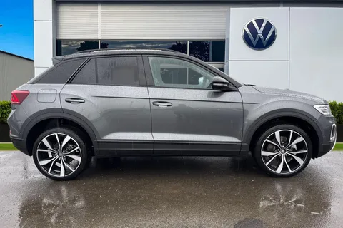 Volkswagen T-Roc 1.5 TSI Style Design Euro 6 (s/s) 5dr Thumbnail #3