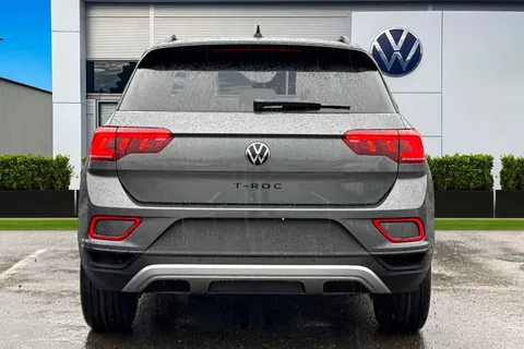 Volkswagen T-Roc 1.5 TSI Style Design Euro 6 (s/s) 5dr Thumbnail #4