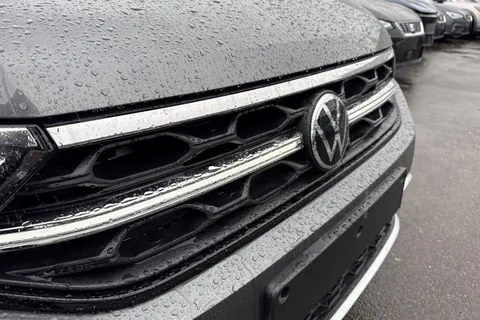 Volkswagen T-Roc 1.5 TSI Style Design Euro 6 (s/s) 5dr Thumbnail #24