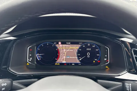 Volkswagen T-Roc 1.5 TSI Style Design Euro 6 (s/s) 5dr Thumbnail #35