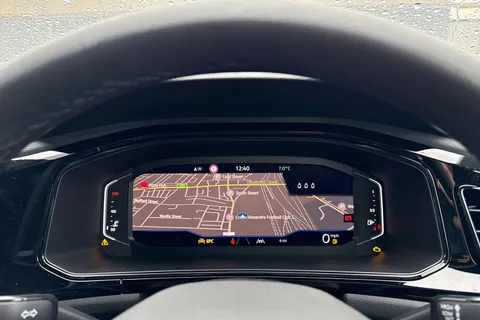 Volkswagen T-Roc 1.5 TSI Style Design Euro 6 (s/s) 5dr Thumbnail #36