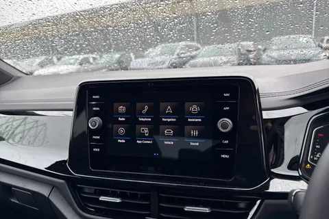 Volkswagen T-Roc 1.5 TSI Style Design Euro 6 (s/s) 5dr Thumbnail #43