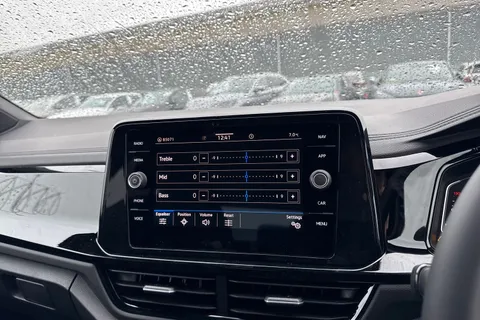 Volkswagen T-Roc 1.5 TSI Style Design Euro 6 (s/s) 5dr Thumbnail #51