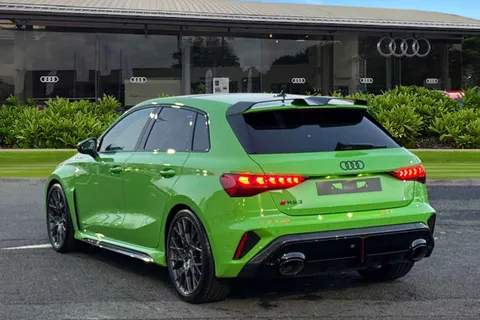 Audi RS 3 2.5 TFSI Carbon Vorsprung Sportback S Tronic quattro Euro 6 (s/s) 5dr Thumbnail #3