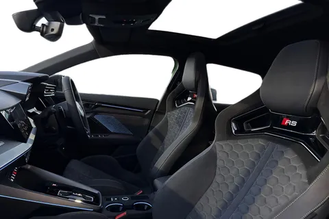 Audi RS 3 2.5 TFSI Carbon Vorsprung Sportback S Tronic quattro Euro 6 (s/s) 5dr Thumbnail #16