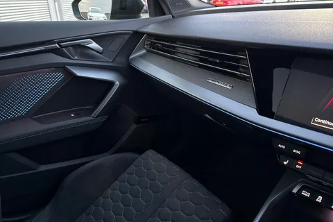 Audi RS 3 2.5 TFSI Carbon Vorsprung Sportback S Tronic quattro Euro 6 (s/s) 5dr Thumbnail #20