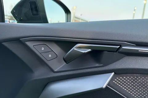 Audi RS 3 2.5 TFSI Carbon Vorsprung Sportback S Tronic quattro Euro 6 (s/s) 5dr Thumbnail #21