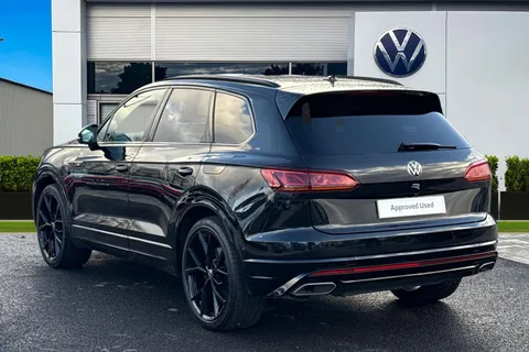 MT23VHX Volkswagen Touareg 3.0 V6 TSI PHEV 4Motion R 5dr Tip Auto, TOW BAR, DYNAUDIO, MASSAGE SEATS Thumbnail #2