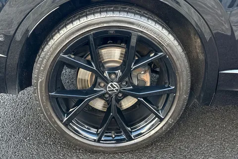 MT23VHX Volkswagen Touareg 3.0 V6 TSI PHEV 4Motion R 5dr Tip Auto, TOW BAR, DYNAUDIO, MASSAGE SEATS Thumbnail #11