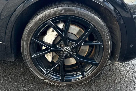 MT23VHX Volkswagen Touareg 3.0 V6 TSI PHEV 4Motion R 5dr Tip Auto, TOW BAR, DYNAUDIO, MASSAGE SEATS Thumbnail #12