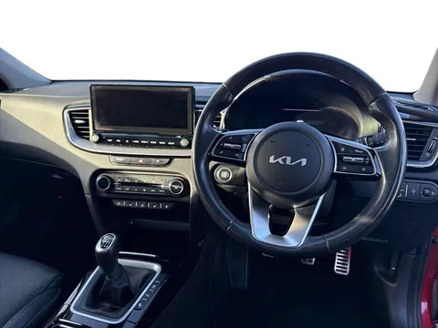 PN72VNX Kia Xceed 1.5 T-GDi 4 Euro 6 (s/s) 5dr Thumbnail #12