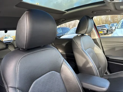 PN72VNX Kia Xceed 1.5 T-GDi 4 Euro 6 (s/s) 5dr Thumbnail #20