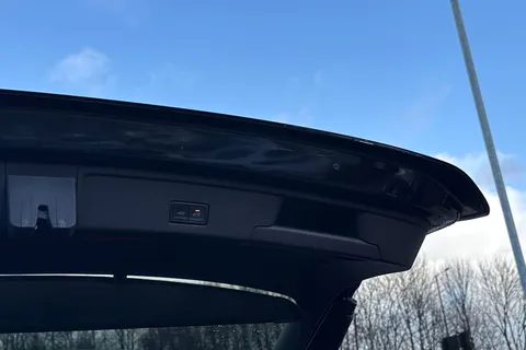 MT23VHX Volkswagen Touareg 3.0 V6 TSI PHEV 4Motion R 5dr Tip Auto, TOW BAR, DYNAUDIO, MASSAGE SEATS Thumbnail #30