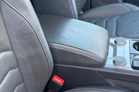 MT23VHX Volkswagen Touareg 3.0 V6 TSI PHEV 4Motion R 5dr Tip Auto, TOW BAR, DYNAUDIO, MASSAGE SEATS Thumbnail #33