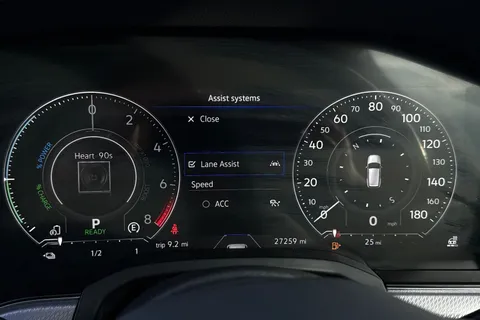 MT23VHX Volkswagen Touareg 3.0 V6 TSI PHEV 4Motion R 5dr Tip Auto, TOW BAR, DYNAUDIO, MASSAGE SEATS Thumbnail #35