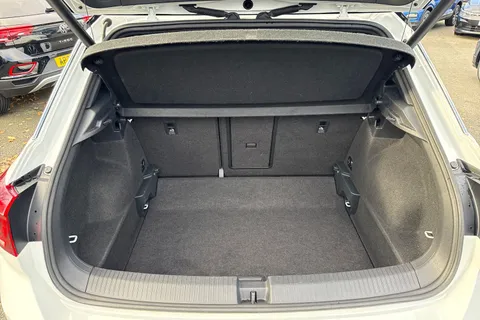 DC68DAA Volkswagen T-Roc 1.5 TSI EVO R-Line 5dr | Electric Boot | Rear Camera Thumbnail #7