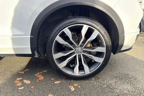 DC68DAA Volkswagen T-Roc 1.5 TSI EVO R-Line 5dr | Electric Boot | Rear Camera Thumbnail #12