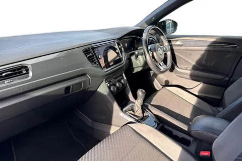 DC68DAA Volkswagen T-Roc 1.5 TSI EVO R-Line 5dr | Electric Boot | Rear Camera Thumbnail #15