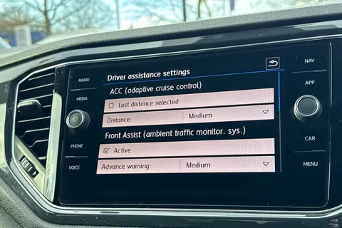 DC68DAA Volkswagen T-Roc 1.5 TSI EVO R-Line 5dr | Electric Boot | Rear Camera Thumbnail #30