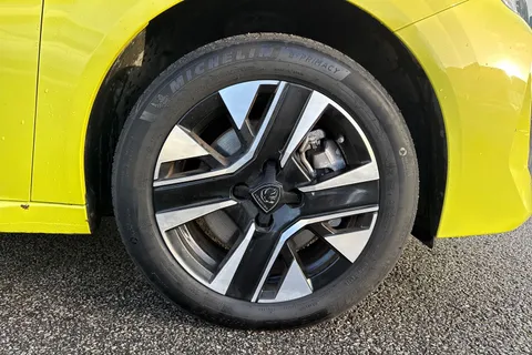 YS24BVY PEUGEOT e-208 50kWh E-Style Auto 5dr (7.4kW Charger) Thumbnail #9