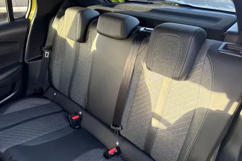 YS24BVY PEUGEOT e-208 50kWh E-Style Auto 5dr (7.4kW Charger) Thumbnail #18