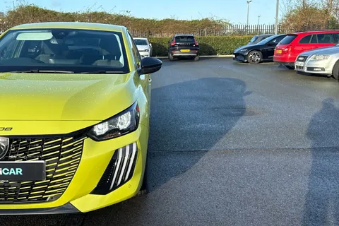 YS24BVY PEUGEOT e-208 50kWh E-Style Auto 5dr (7.4kW Charger) Thumbnail #25