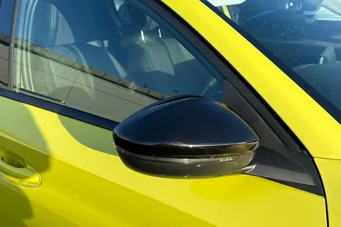 YS24BVY PEUGEOT e-208 50kWh E-Style Auto 5dr (7.4kW Charger) Thumbnail #27