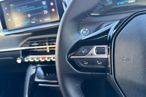 YS24BVY PEUGEOT e-208 50kWh E-Style Auto 5dr (7.4kW Charger) Thumbnail #36